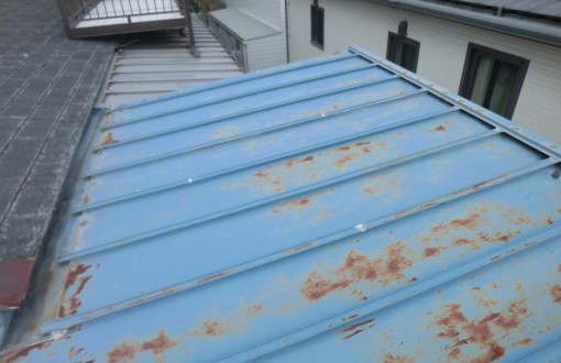 屋根塗装施工前トタン