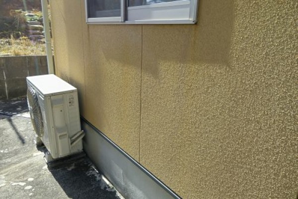 【瀬戸市】外壁の変形が見られるお宅で建物調査サムネイル