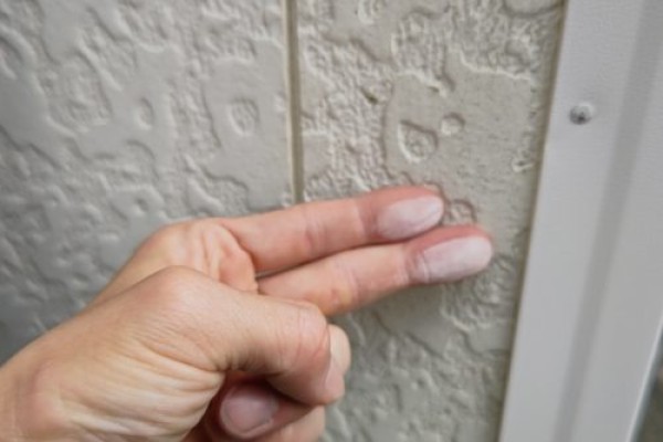 【瀬戸市】トタン壁に錆びが見られているお宅で調査サムネイル