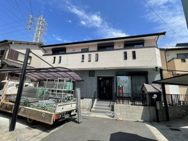 【尾張旭市】１階と２階で別けたツートンカラー仕上げサムネイル