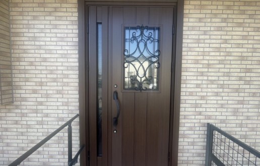 ［尾張旭市］玄関ドアカバー工法工事　H様邸サムネイル