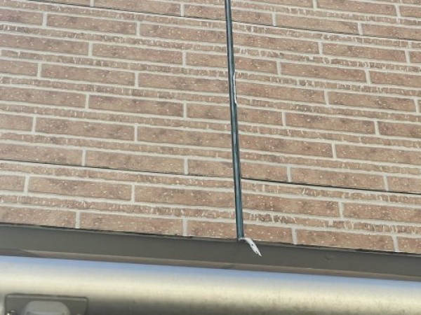 【尾張旭市】外壁が浮いてきているお宅で建物調査サムネイル