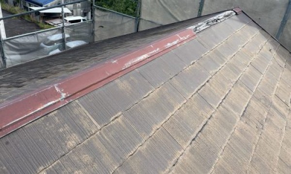 【瀬戸市】屋根の一番高い部分の板金が取れてしまったお宅でメンテナスサムネイル