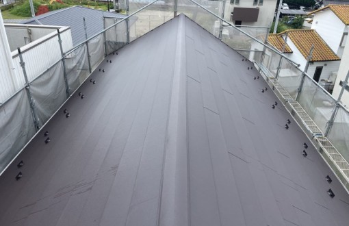 屋根カバー工法施工後スーパーガルテクト