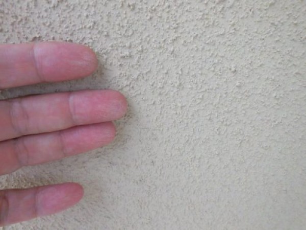 【豊田市】リシン吹きのサイディング外壁が一部欠落してしまっているお宅で外壁塗装の建物調査サムネイル