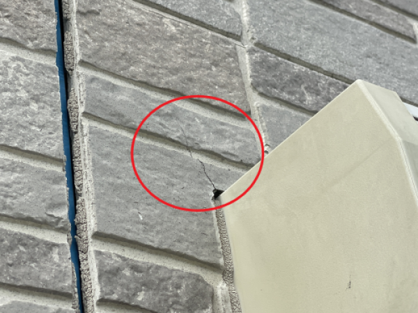 【日進市】シーリングが取れてしまっているお宅で外壁塗装の建物調査サムネイル