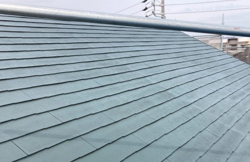 屋根中塗り施工後