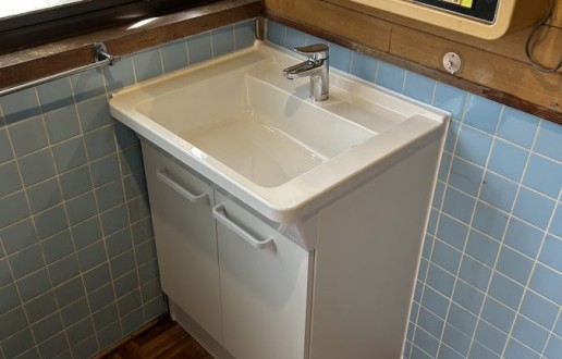 [瀬戸市]　洗面化粧台交換工事　Ｉ様邸サムネイル