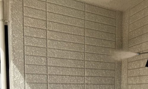 【瀬戸市】築40年が経過されているお宅で外壁塗装を行わせて頂きました。サムネイル