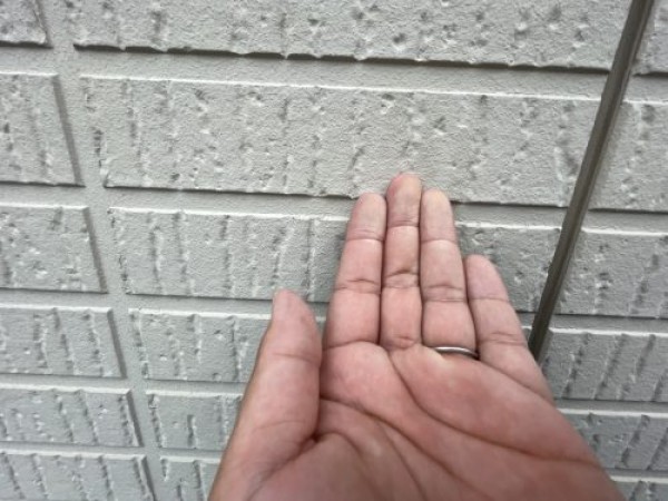 【長久手市】セキスイハウスで建てられている築３０年のお宅で外壁塗装のお見積り調査を行わせて頂きました。サムネイル