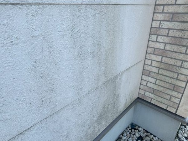 築１３年が経過されているお客様より外壁塗装のお見積りのご依頼を頂きましたので調査に行ってきました。サムネイル