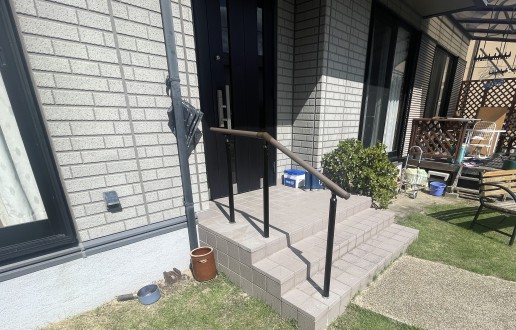 ‐　手摺新設・エコキュート交換工事　M様邸サムネイル