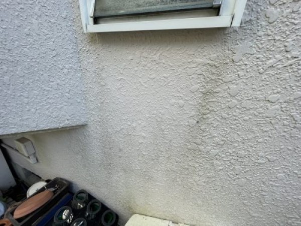 外壁にひび割れが見られるお宅で建物調査を行わせて頂きましたサムネイル