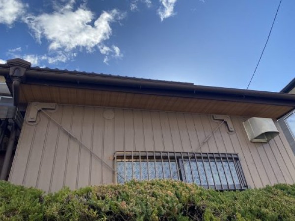築５０年！外壁塗装をご検討されているトタン壁のお客様のお宅でお見積りのご依頼を頂きましたので調査に行ってきましたサムネイル