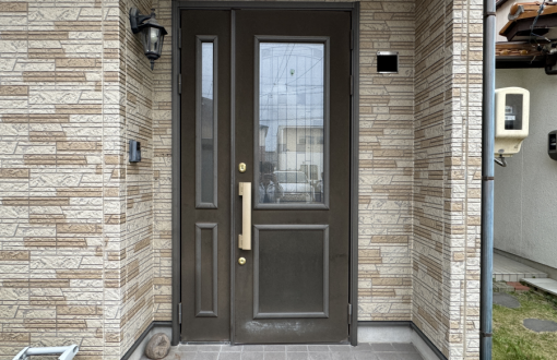 玄関ドア施工前 (1)