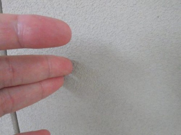 築１７年が経過されているお宅で外壁塗装のお見積り依頼を頂きましたサムネイル