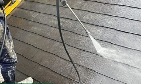 ハウスメーカーで建てられているお宅で外壁塗装と屋根塗装を行わせて頂きましたサムネイル