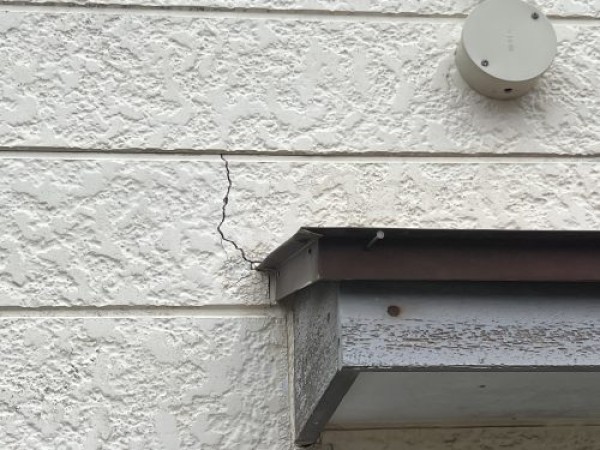 【外壁塗装 豊田市】築30年の家で行った建物調査サムネイル