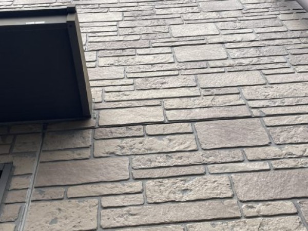 タイル模様の外壁材を張られているお宅で建物調査に行ってきましたサムネイル