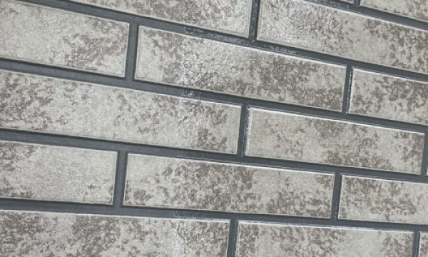 築25年のお宅で外壁塗装―美しさと耐久性を兼ね備えたクリヤー塗装の効果サムネイル