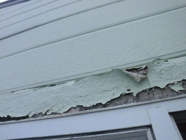 豊田市の築30年住宅に外壁塗装調査：チョーキングや塗膜剥がれの原因と対策サムネイル