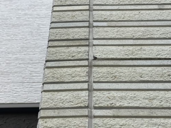 外壁塗装 瀬戸市：築17年のサイディングボード住宅の初めての塗装現地調査サムネイル