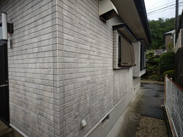 【瀬戸市】外壁塗装,築25年の住宅におけるシーリング劣化の対処法と塗装のメリットサムネイル