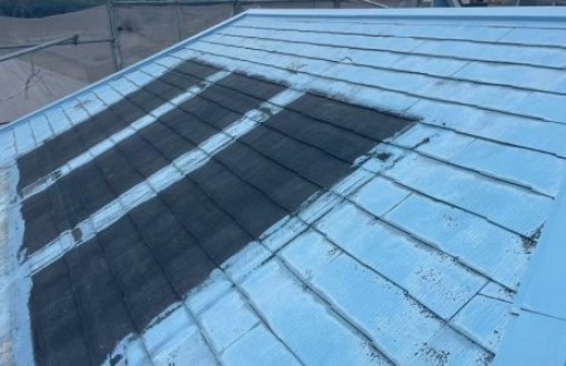 太陽熱温水パネル撤去　施工後　　　　屋根塗装　施工前