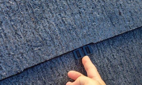 【瀬戸市】屋根塗装工事：スレート瓦屋根の修理とタスペーサー設置の重要性サムネイル