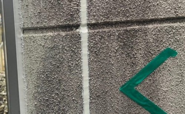 【長久手市】外壁塗装と屋根塗装ならリメイクホーム, 耐久性抜群の塗料を使用サムネイル