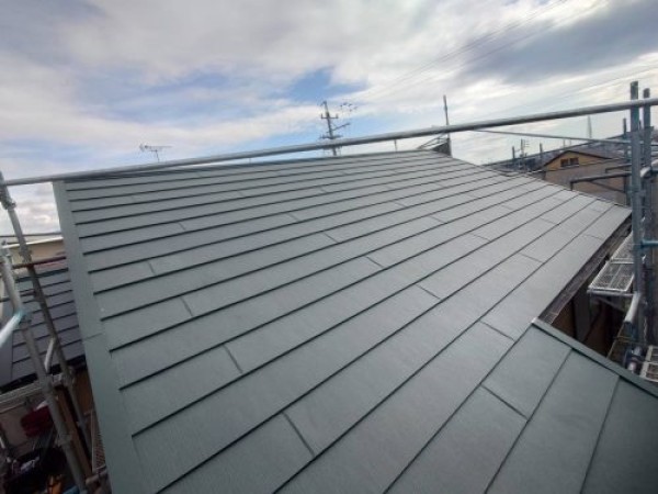 【瀬戸市】外壁塗装と屋根カバー工法, 築18年住宅のリフォーム事例サムネイル