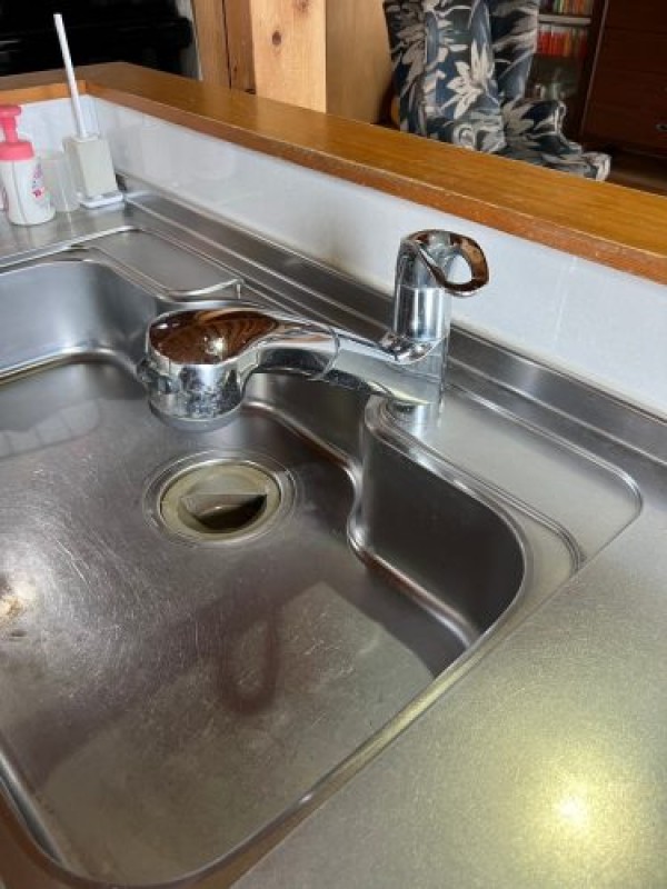 【尾張旭市】外壁塗装実績, リピート依頼でキッチン水栓交換も施工！劣化サインと交換のメリットとは？サムネイル