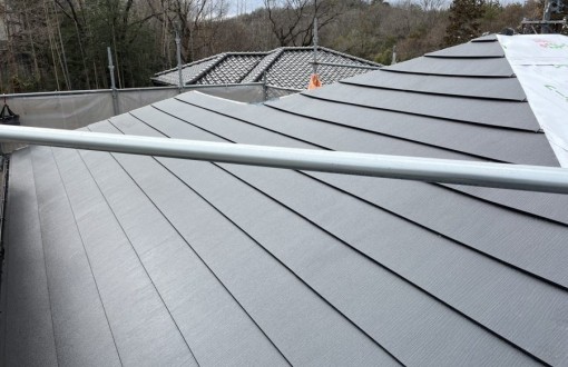 屋根カバー工法施工後