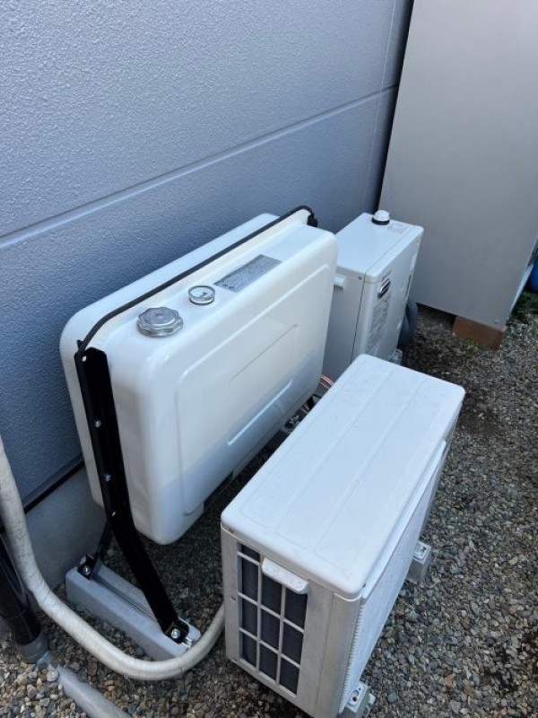 【尾張旭市】床暖ボイラー・オイルタンク交換の施工事例！冬前の設備点検はお早めに！！サムネイル