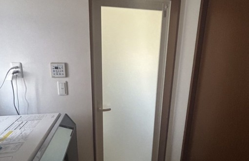 ドア交換施工前