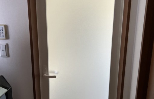 ドア交換施工後