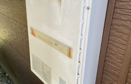 給湯器交換工事　施工前