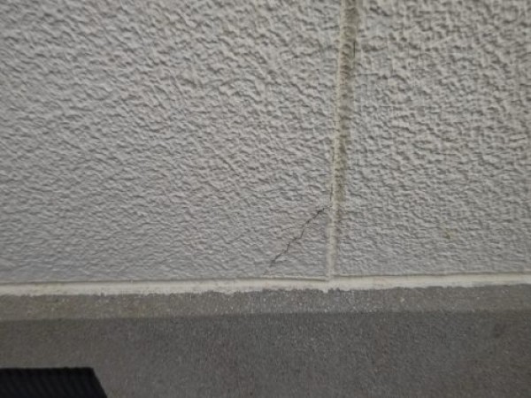 【日進市】外壁塗装, 築33年の住宅でチョーキング・ひび割れを確認！サムネイル