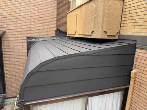 【豊田市】サンルーム屋根板金加工！板金工事もリメイクホームにお任せください！！サムネイル
