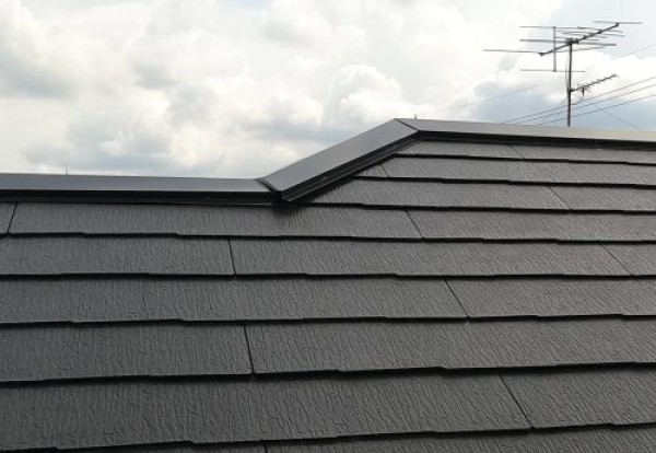 【瀬戸市】屋根棟板金の交換工事！タスペーサーシングル工法で雨漏りを防止！！サムネイル