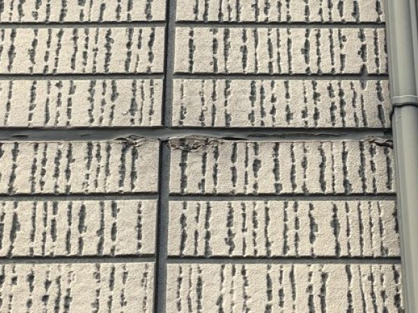 【名古屋市】築20年以上の外壁に劣化症状, 外壁塗装をご検討の方は早めの点検を！サムネイル