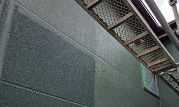 【春日井市】外壁塗装とベランダ防水工事, ナノコンポジットWでツートン仕上げサムネイル