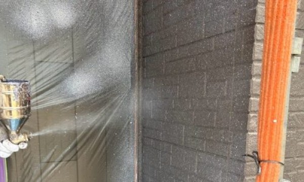 【名古屋市】外壁塗装ならリメイクホーム, 築13年サイディング住宅の装飾品塗装サムネイル