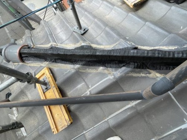 【瀬戸市】屋根漆喰工事ならリメイクホーム｜ハイロール施工で安心サムネイル