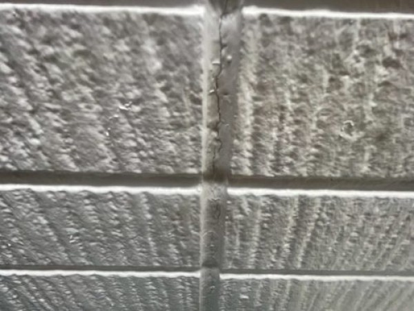 【名古屋市】外壁塗装, 外壁・屋根の劣化調査でわかったメンテナンスポイントとはサムネイル