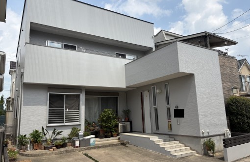 外壁塗装施工後_ピュアフレックス無機