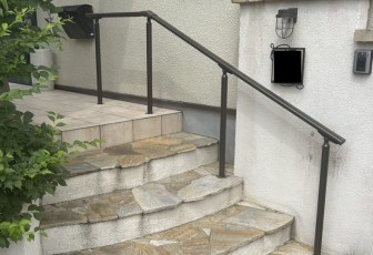 ［日進市］手摺新設　S様邸サムネイル