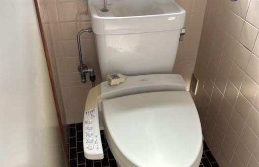トイレ交換施工前