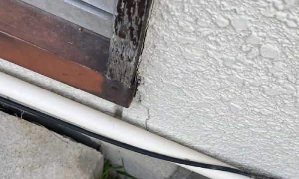 【豊田市】築46年のモルタル外壁を調査, 外壁塗装が必要なサインとは？サムネイル
