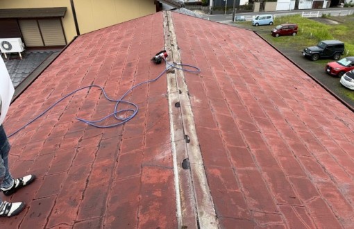 屋根カバー工法　施工前　カラーベスト